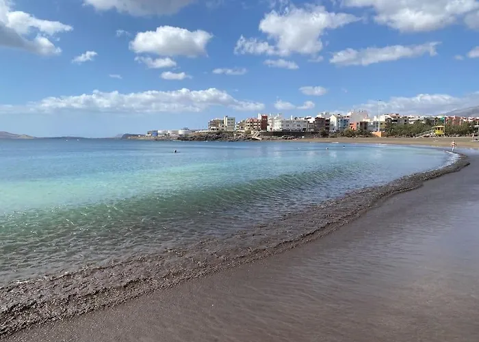 Beachfront Apartment Incl Highspeed Wifi